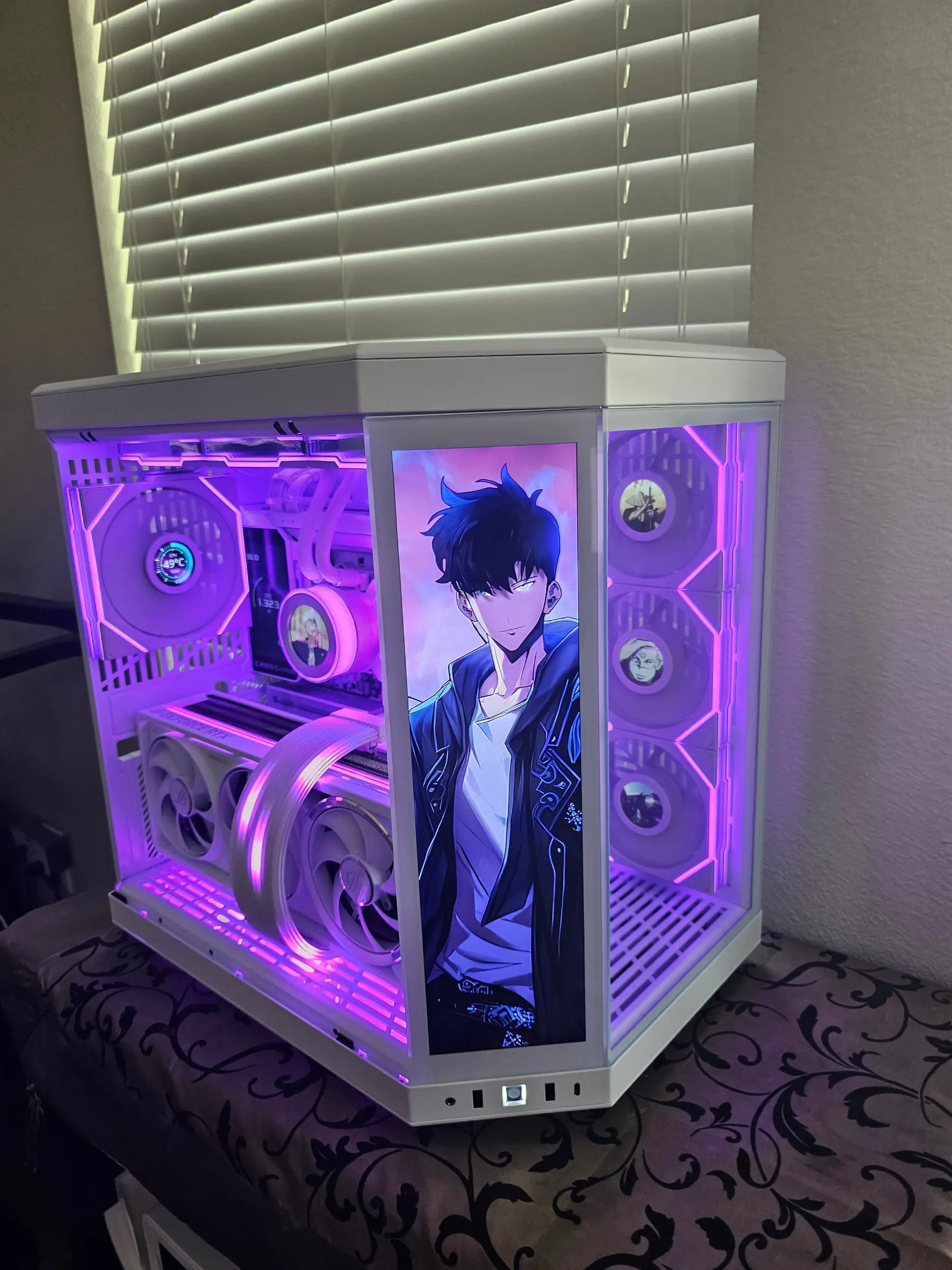 Build glowing purple with Solo Leveling art on the Y70 front touchscreen