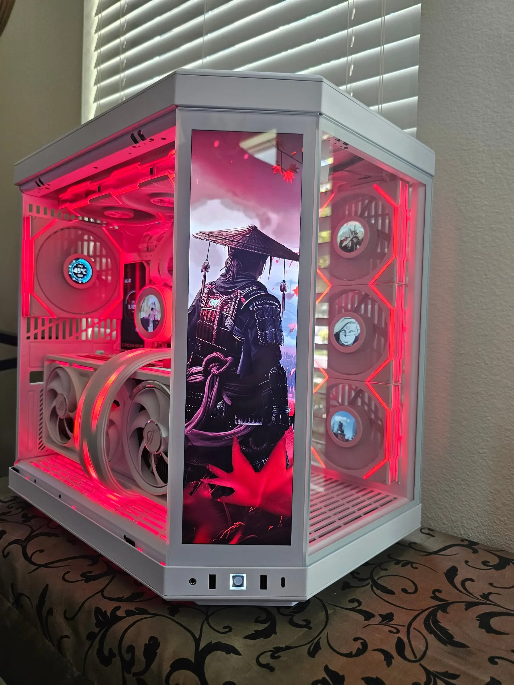 Red lighting theme with samurai art across the Y70 front touchscreen