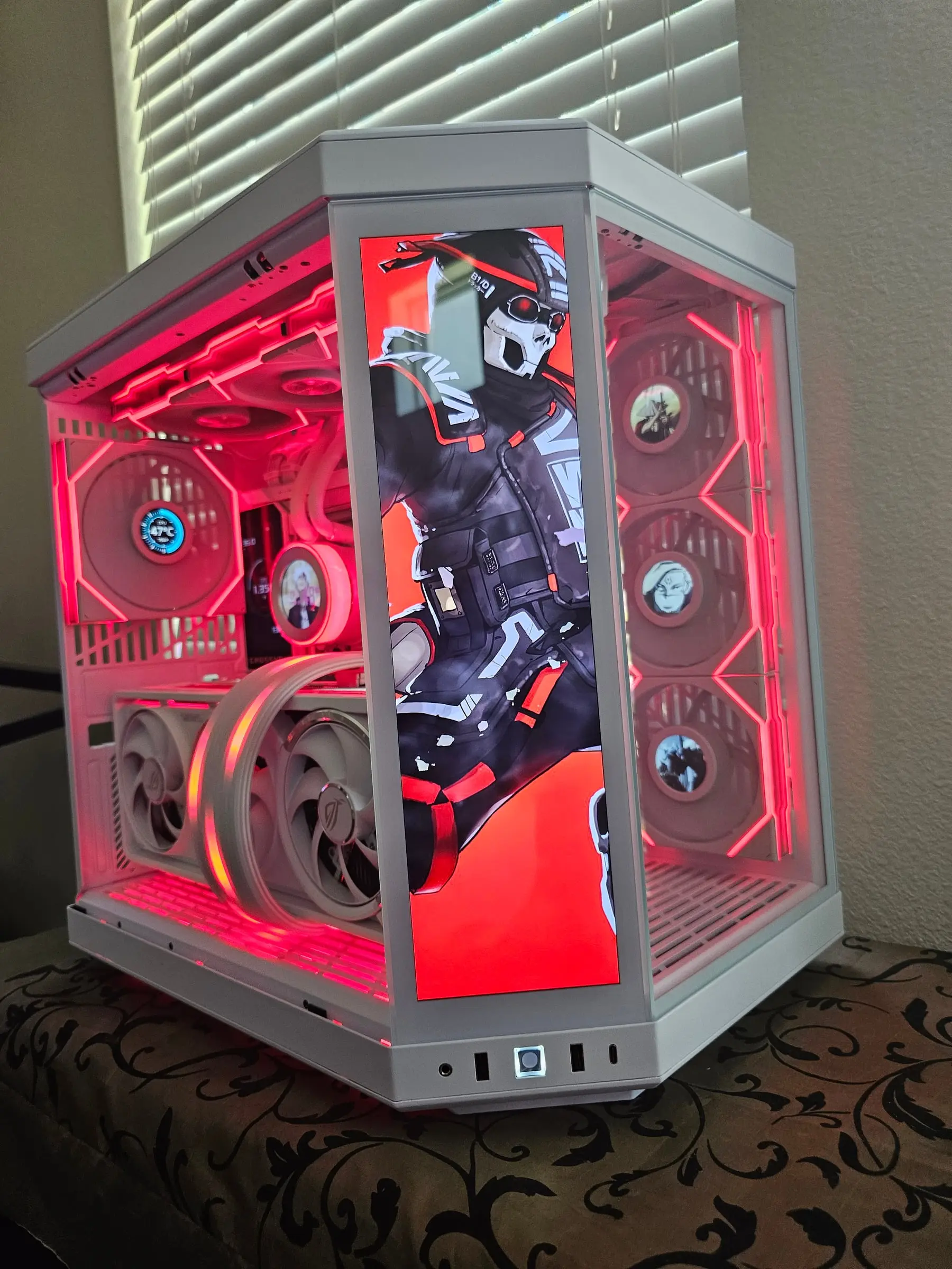 Red theme with masked-soldier art on the front display, TL LCD fans matching