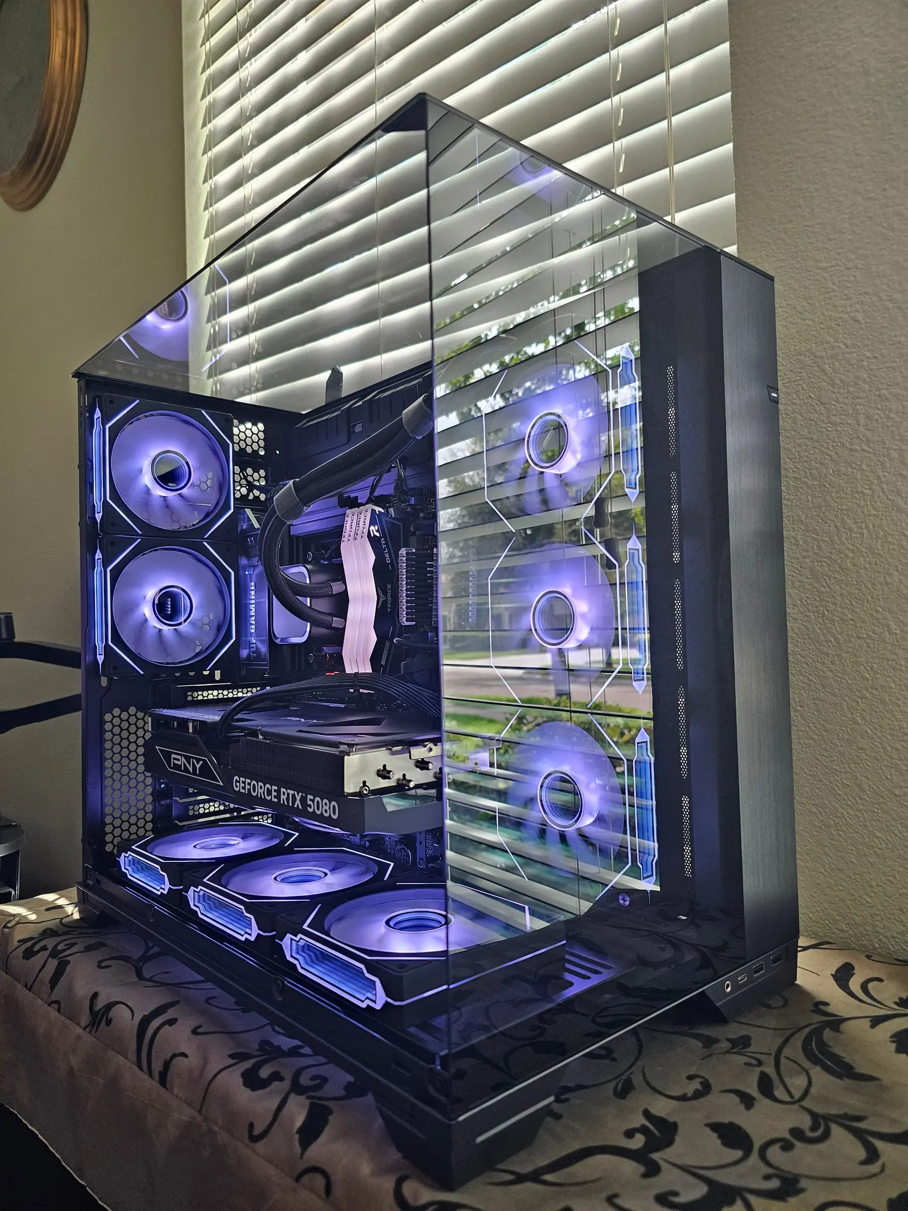 Violet showcase view of the finished O11 Vision build