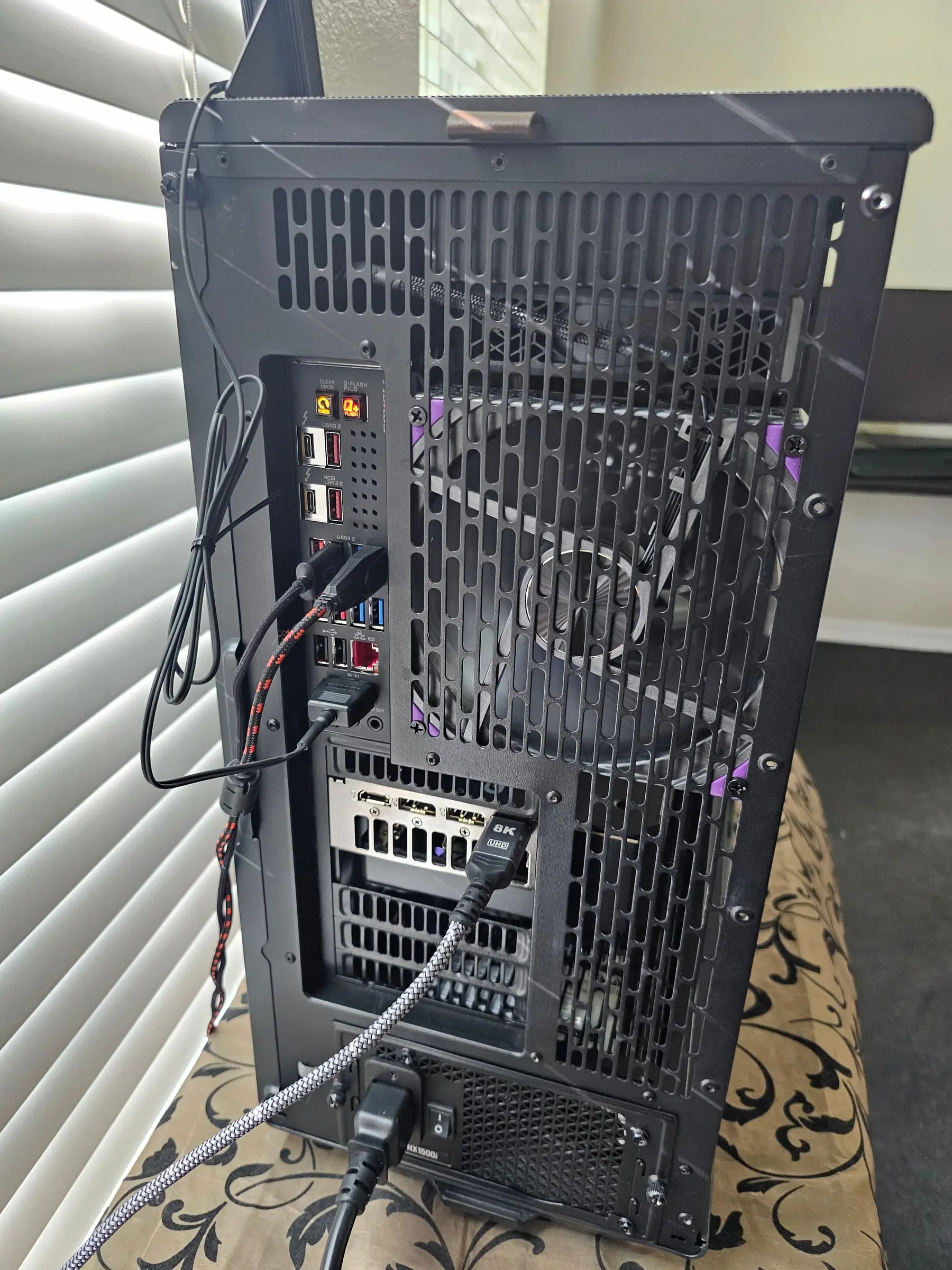 Rear I/O of the Z890 Aorus Master — Thunderbolt, 10G LAN, Q-Flash — above the HX1500i